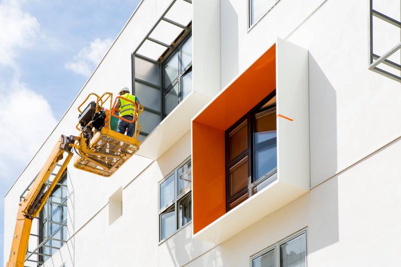 Location nacelle articulée électrique ou diesel pour chantier proche Paris